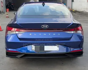 Hyundai Elantra SE 2021 Blue