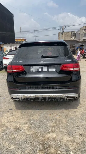 Mercedes-Benz GLC-Class 2017 Black