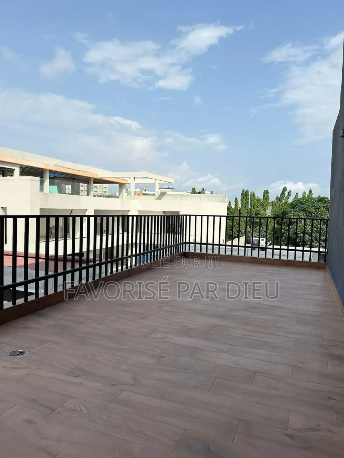 3chbre Appartement dans Cocody à Louer