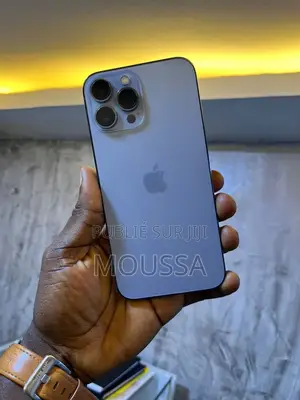 Photo - Apple iPhone 13 Pro 128 GB Blue