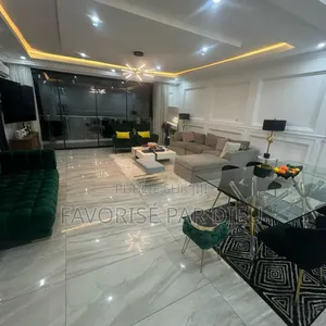 Furnished 3chbre Appartement dans Cocody à Louer