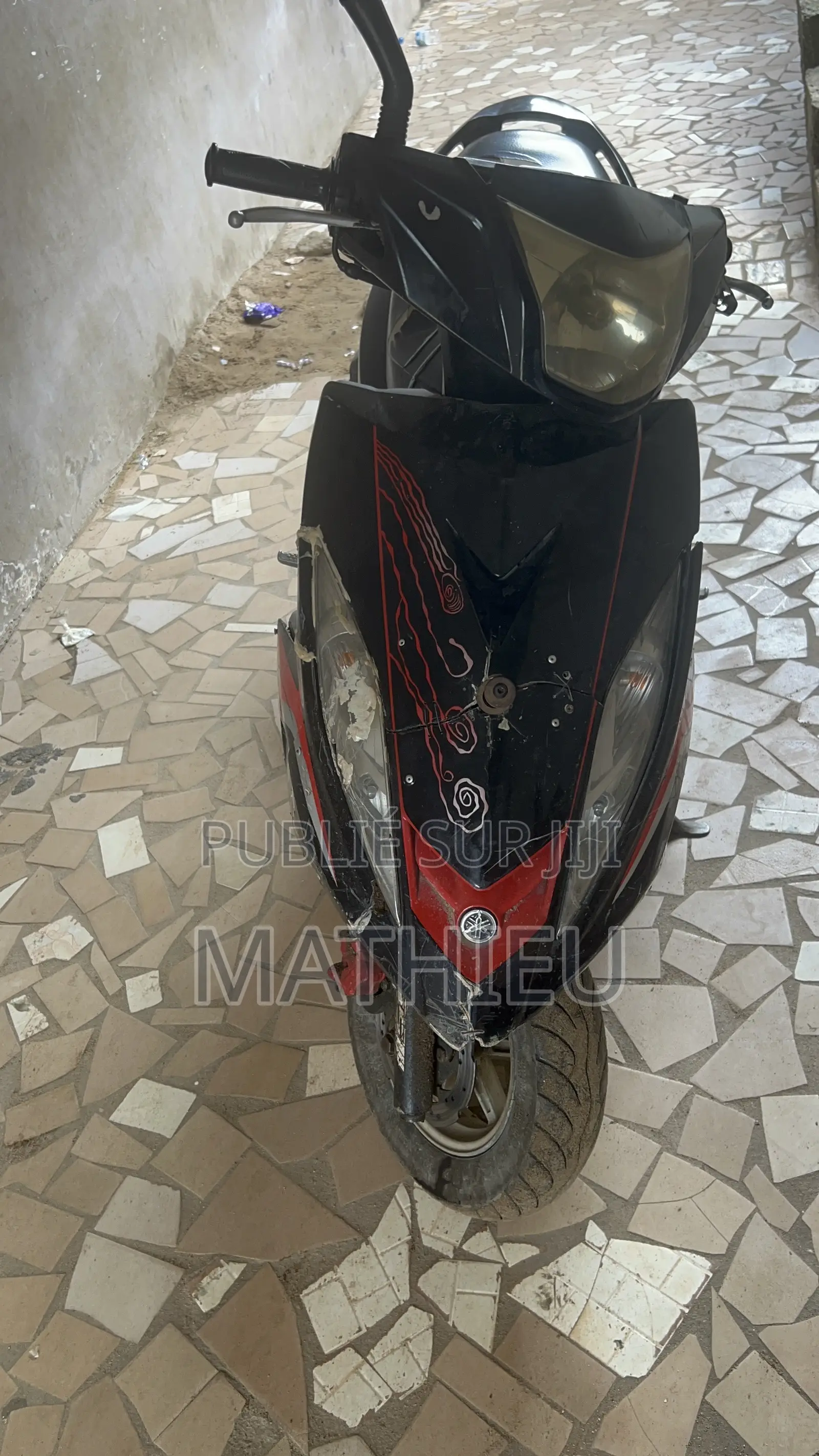 Yamaha 2010 Black