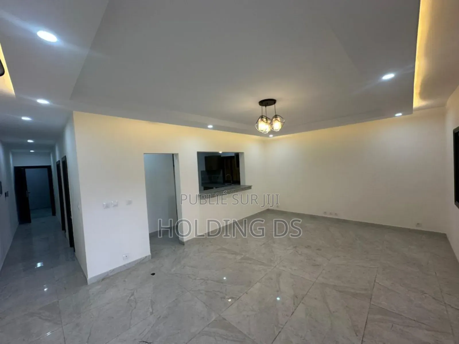 Furnished 1chbre Appartement dans La Quartier  De La, Cocody à Vendre