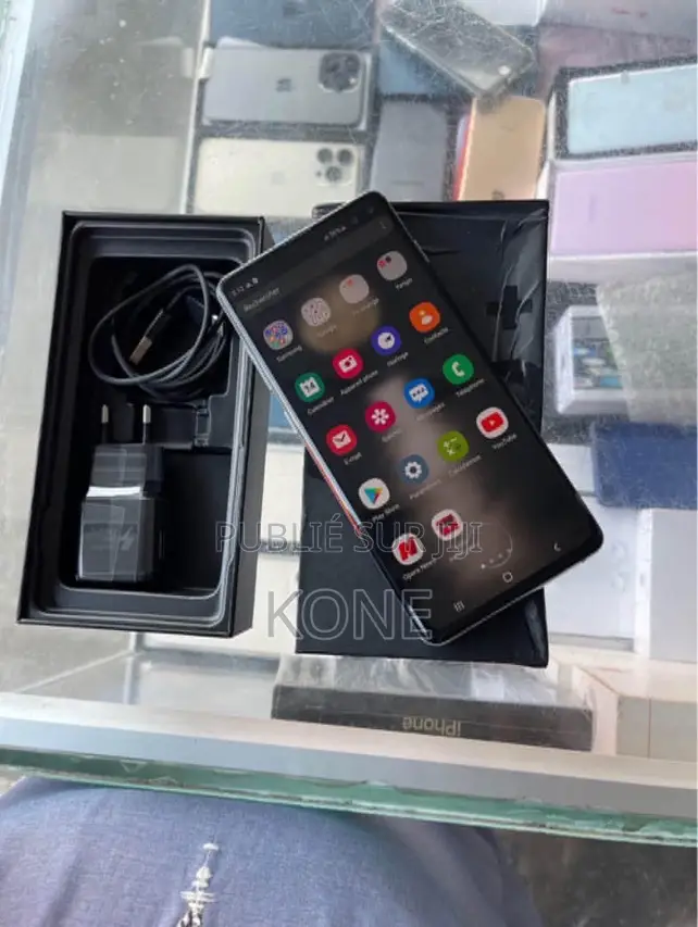 New Samsung Galaxy S10 512 GB Black