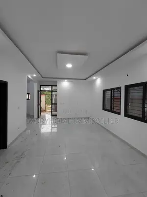 3chbre Duplex dans Bingerville à Louer