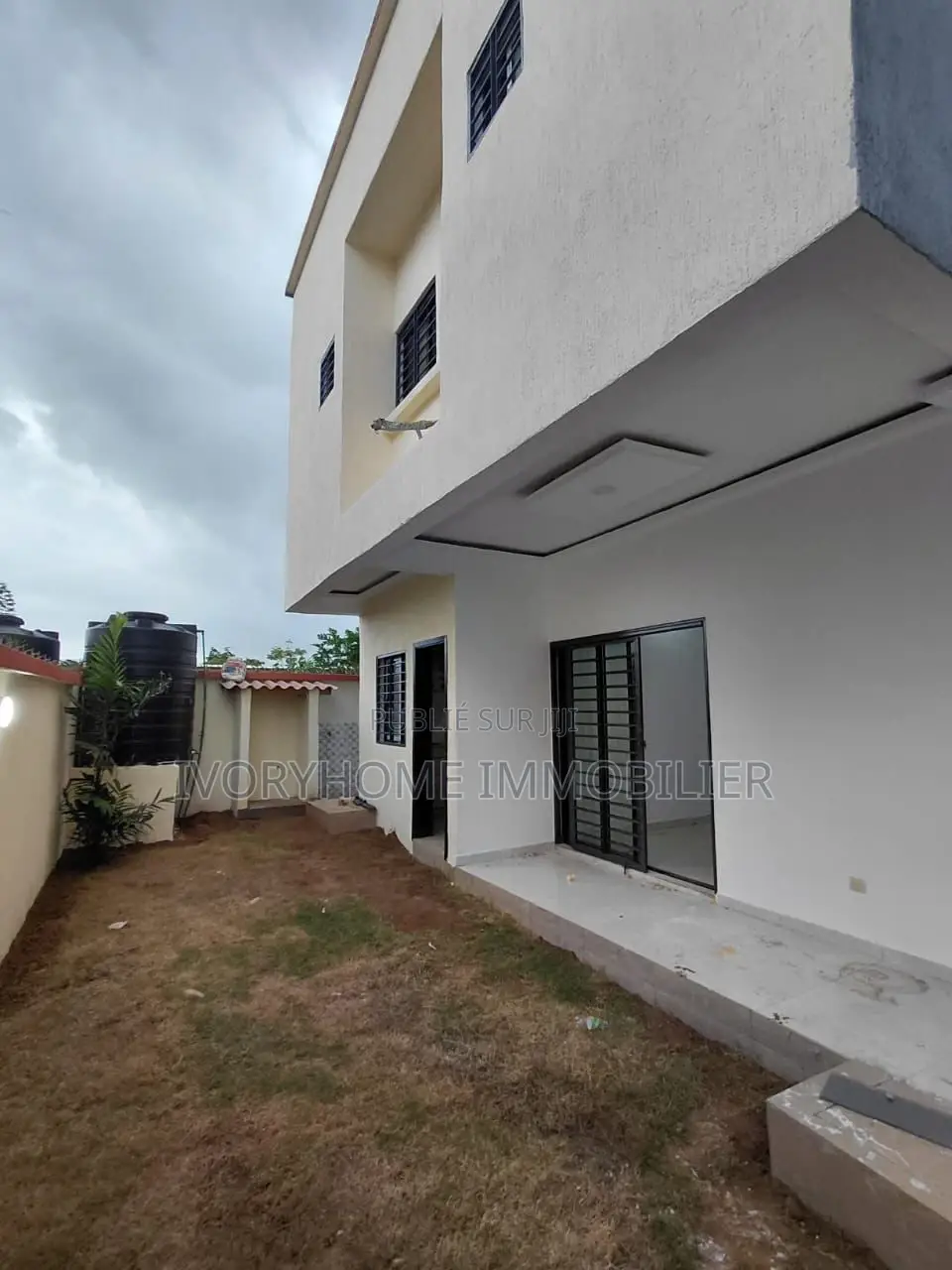 3chbre Duplex dans Bingerville à Louer