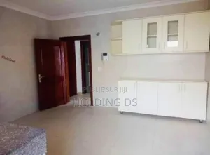 Furnished 4chbre Duplex dans Location Immobilière, Cocody à Vendre