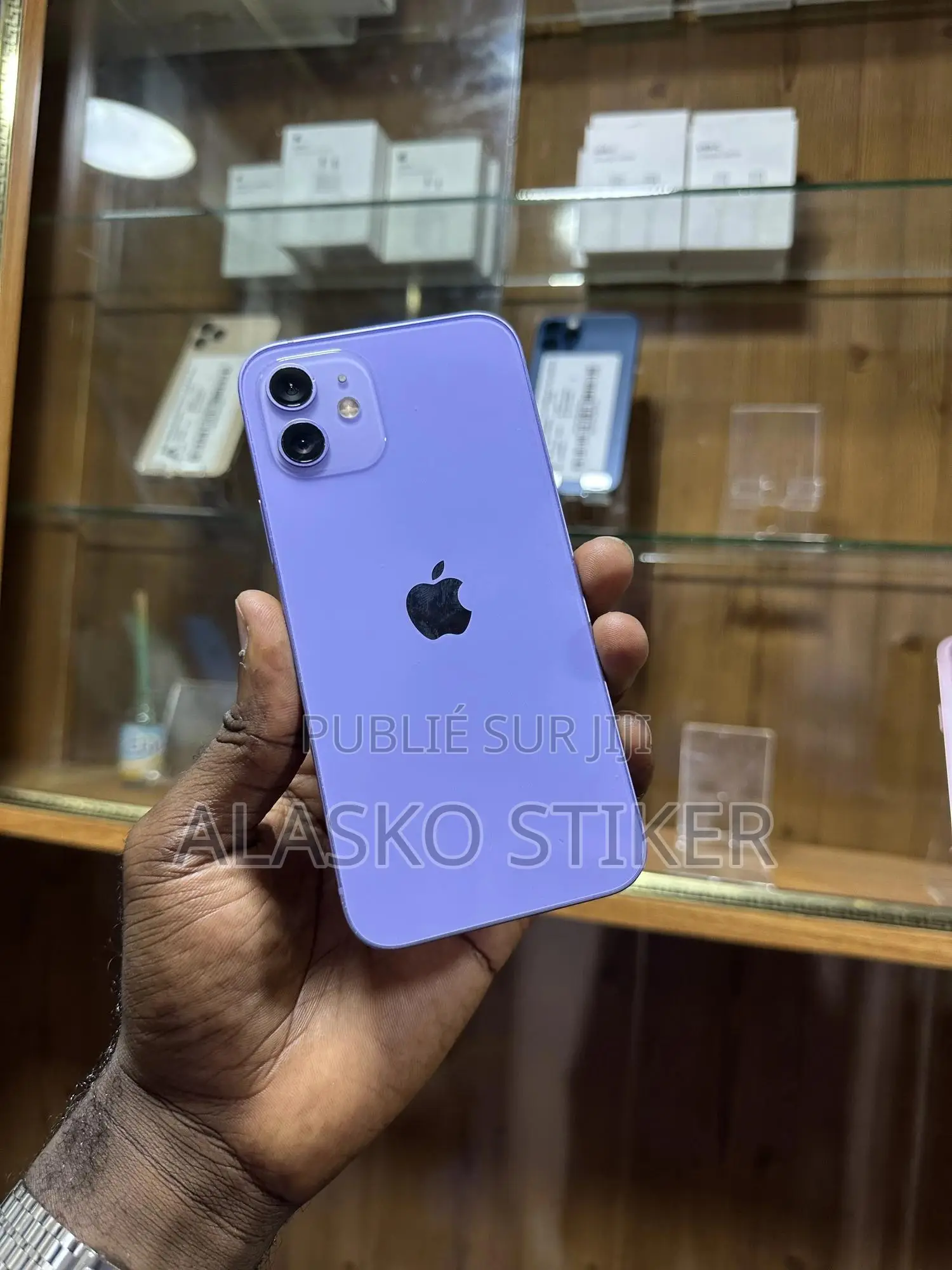 Apple iPhone 12 64 GB Violet
