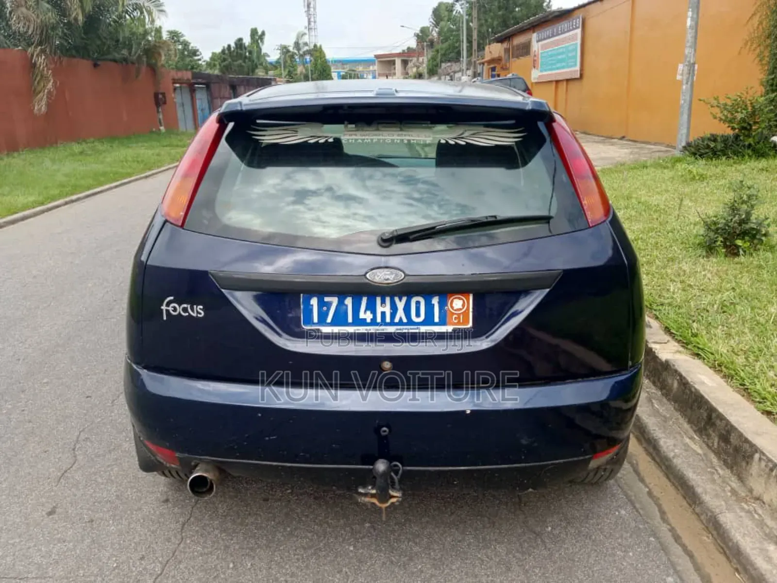 Ford Focus 2000 Blue