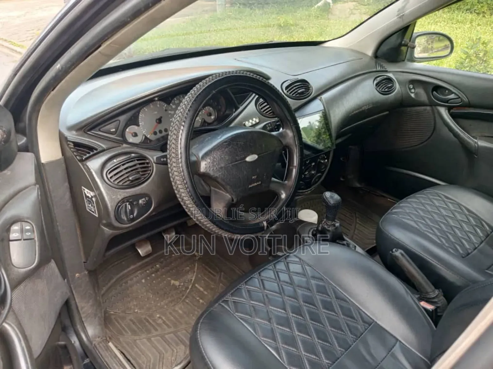 Ford Focus 2000 Blue