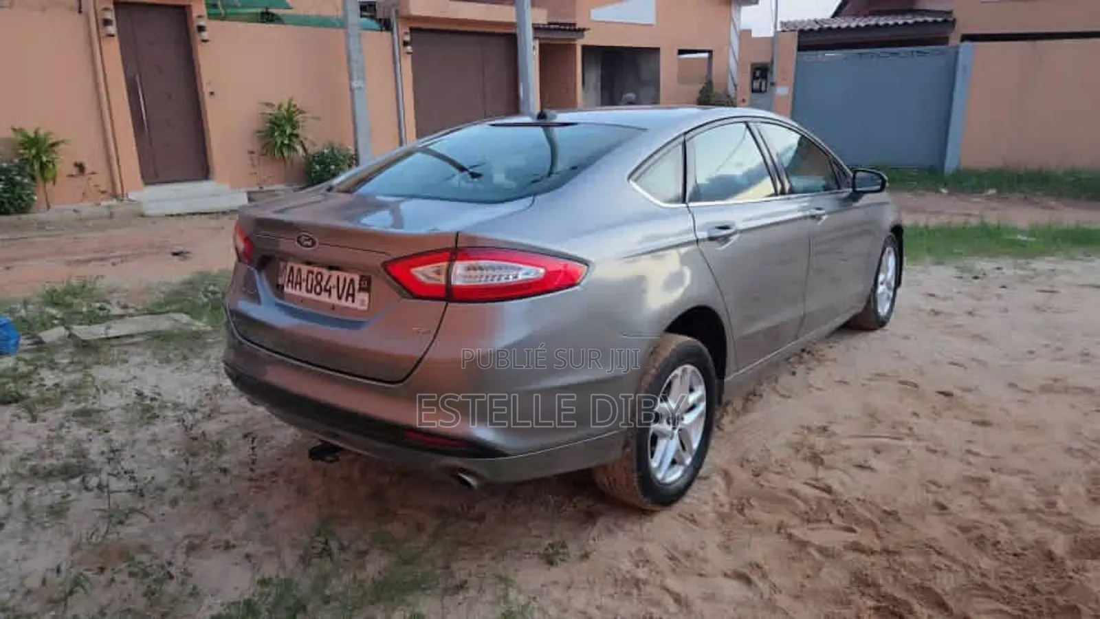 Ford Fusion 2010 Gris