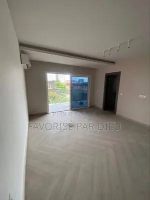 3chbre Appartement dans Cocody à Vendre