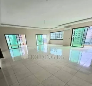 Furnished 4chbre Appartement dans Blocs Apparemment, Marcory à Vendre