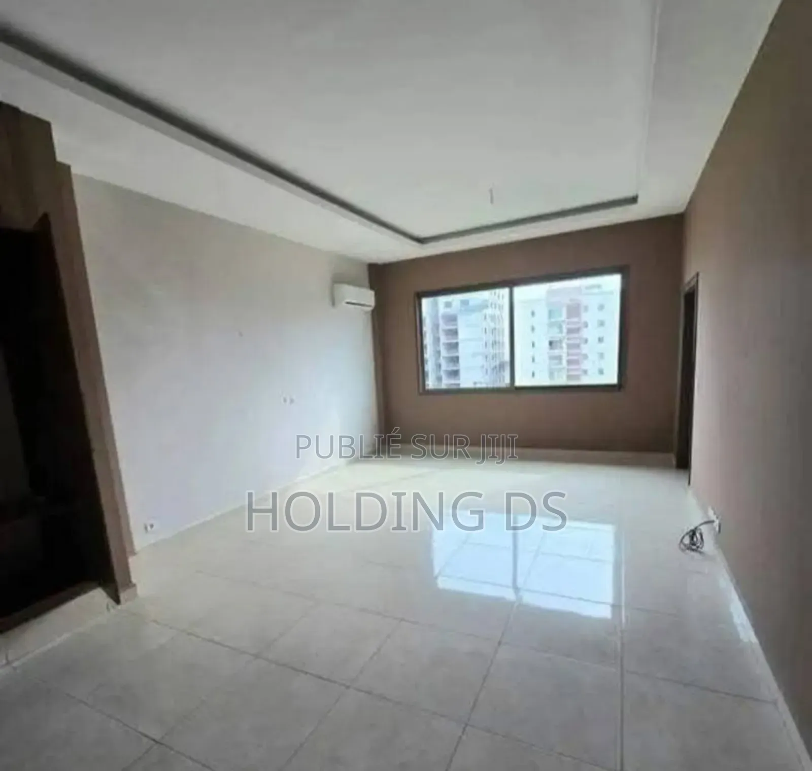 Furnished 4chbre Appartement dans Blocs Apparemment, Marcory à Vendre