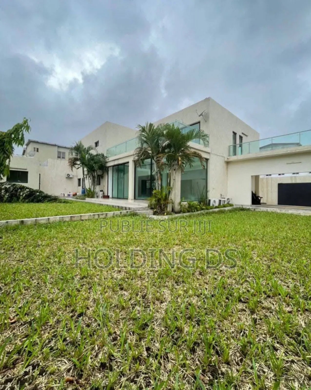 Furnished 5chbre Duplex dans Location Immobilière, Cocody à Vendre