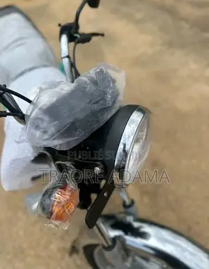 New Bajaj Boxer 125 2020