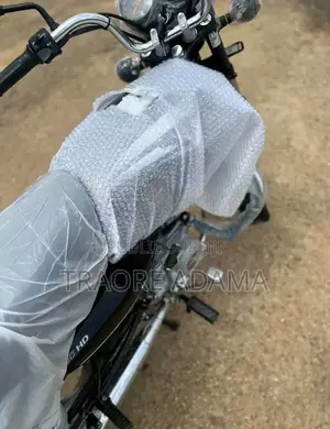 New Bajaj Boxer 125 2020