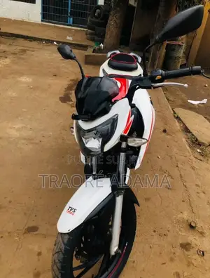 Photo - New TVS 2020 Blanc