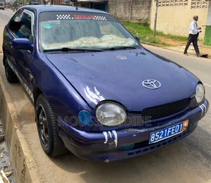 Photo - Toyota Corolla 1.4 Sedan 2002 Violet
