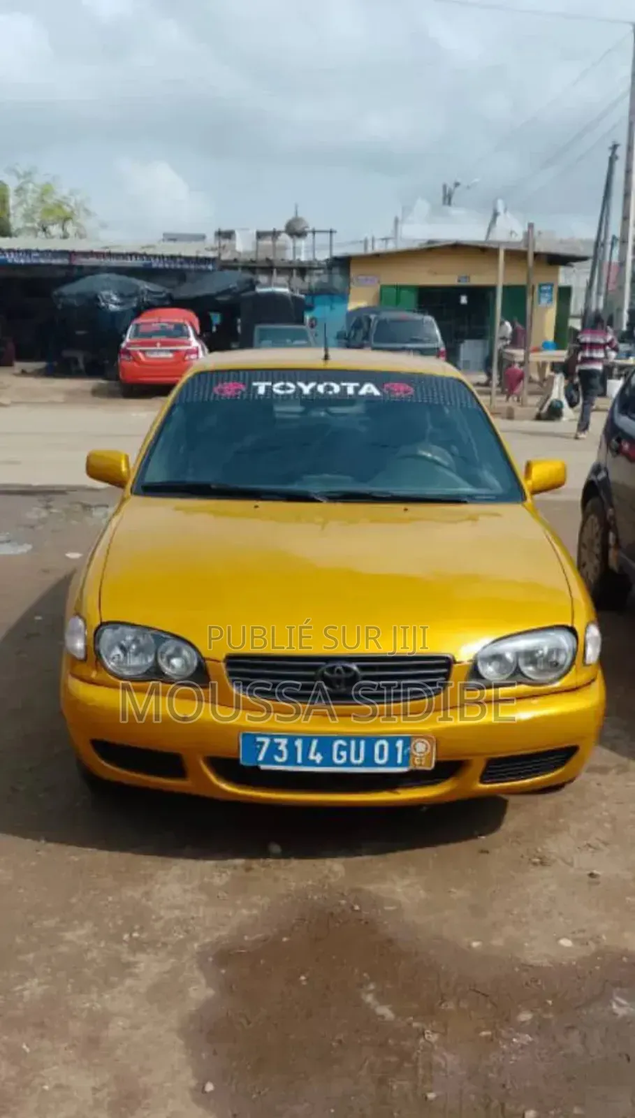 Toyota Corolla 1.4 Sedan 2002 Doré