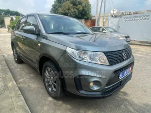 Photo - Suzuki Vitara 2020 Gris