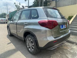 Suzuki Vitara 2020 Gris