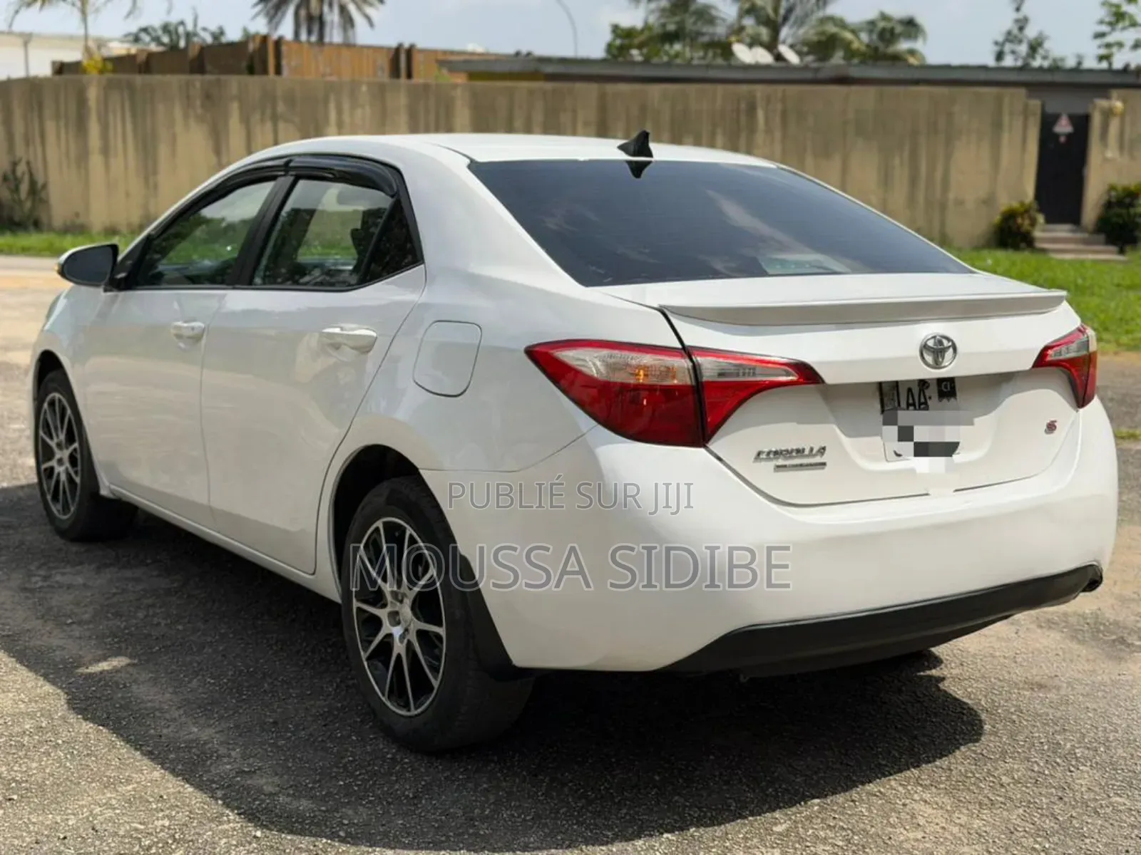 Toyota Corolla L 4dr Sedan (1.8L 4cyl CVT) 2017 Blanc