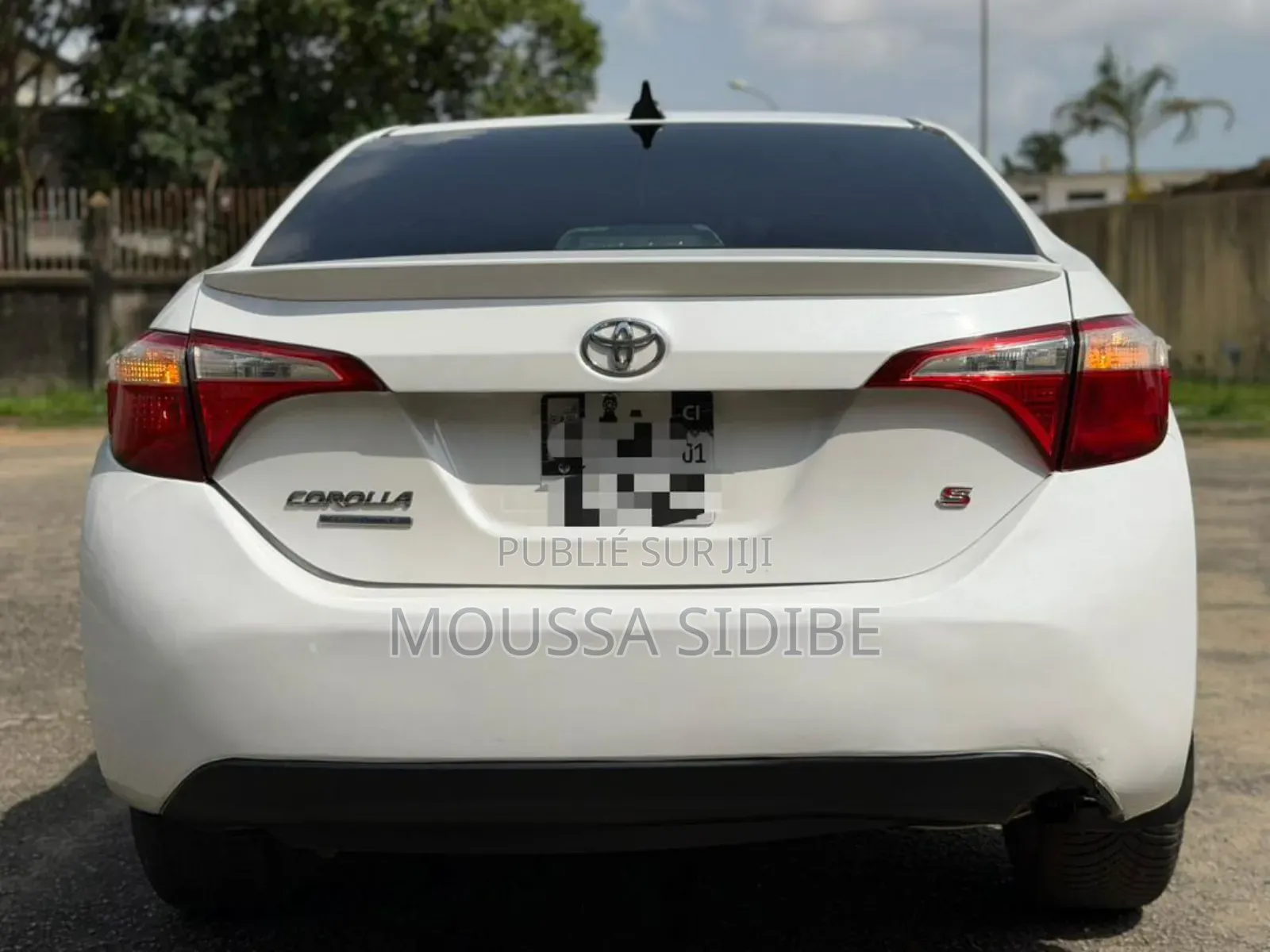 Toyota Corolla L 4dr Sedan (1.8L 4cyl CVT) 2017 Blanc