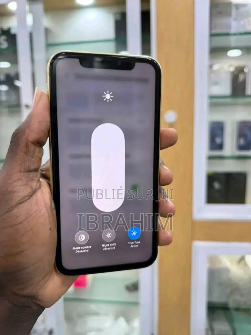 Apple iPhone 11 128 GB Jaune