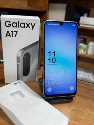 Photo - New Samsung Galaxy A17 256 GB Blanc