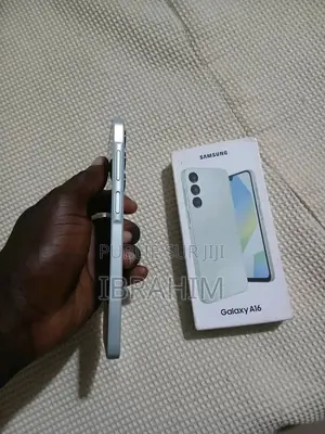 Samsung Galaxy A16 128 GB Gris