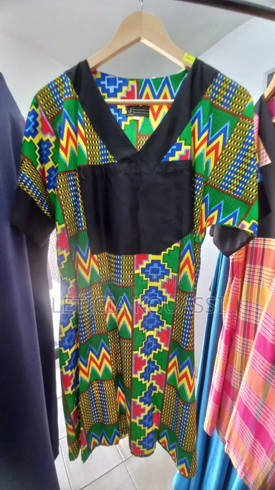 Vêtements De Bonne Qualité Chez Nous À La Route Des Épices