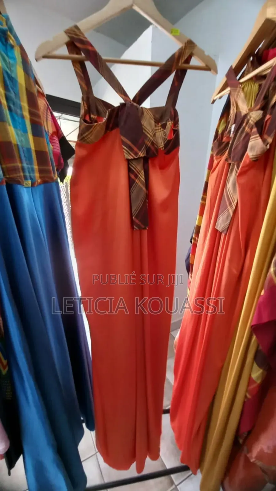 Vêtements De Bonne Qualité Chez Nous À La Route Des Épices