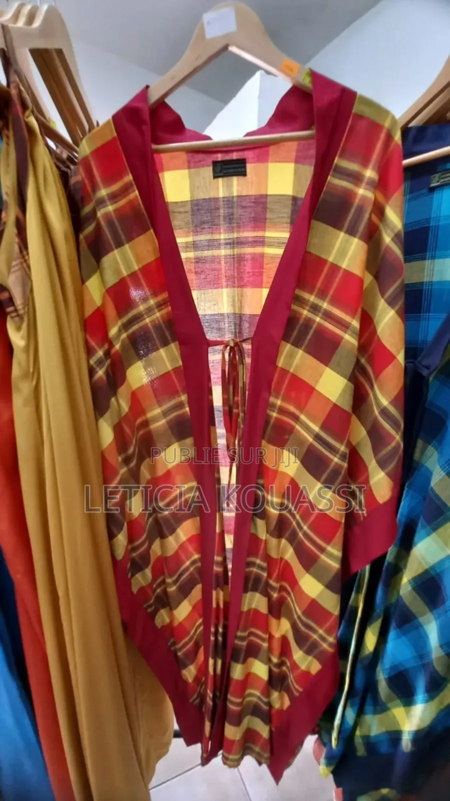 Vêtements De Bonne Qualité Chez Nous À La Route Des Épices