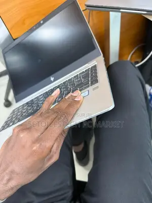 Ordinateur Portable HP EliteBook 840 16GB Intel Core I7 SSD 512GB