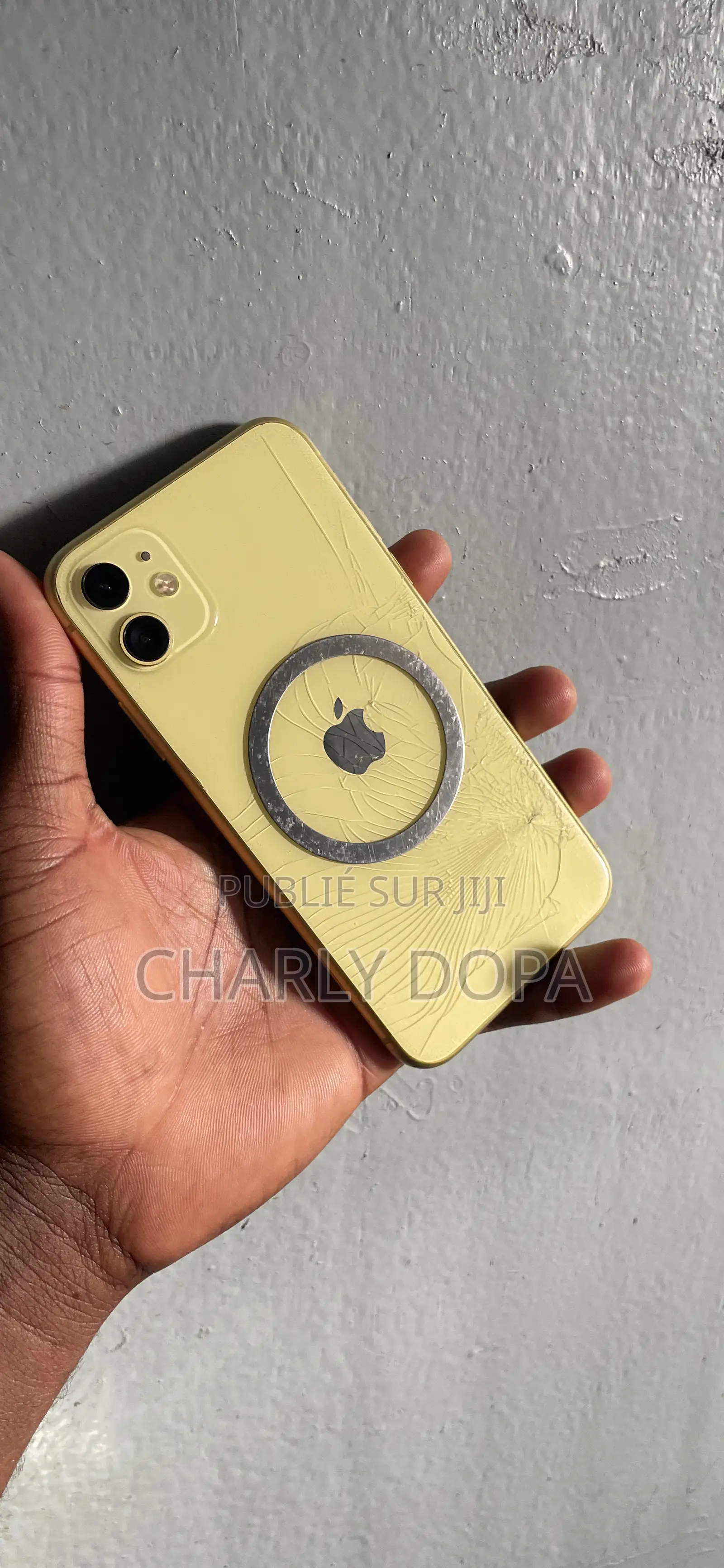 Apple iPhone 11 64 GB Jaune