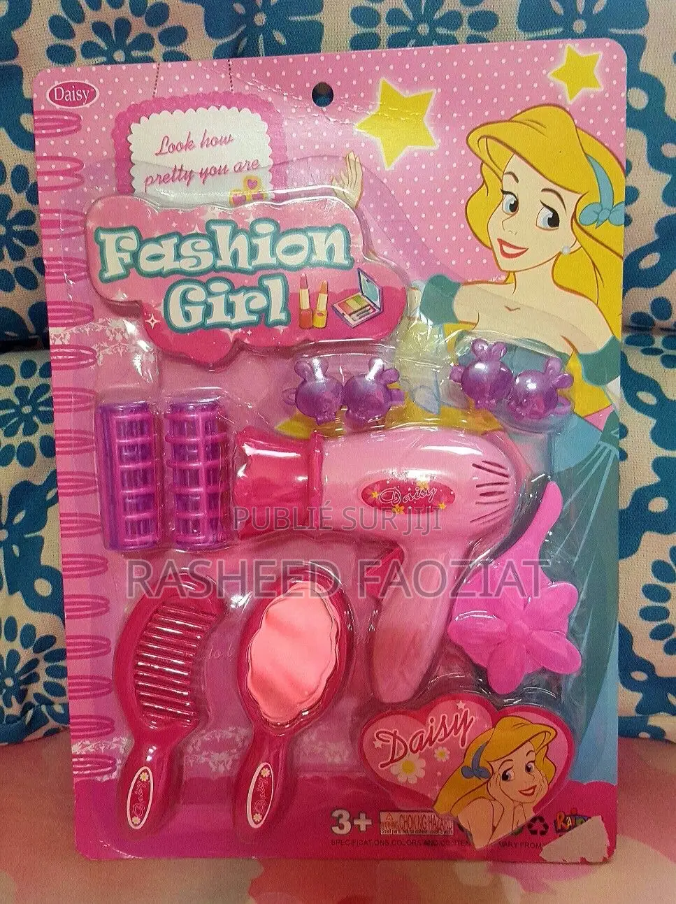 Célèbre La Magie , Partage La Joie Et Fais Ton Shopping De Saison.