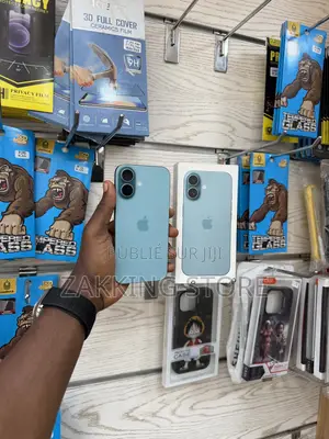 Photo - Apple iPhone 16 128 GB Vert