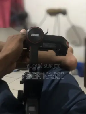 Stabilisateur Zhiyun Weebill D’Occasion En Bon État