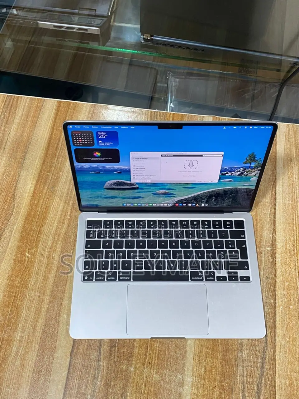 Apple MacBook Air 2025 M4 13-Inch 16GB Apple M4 SSD 256GB