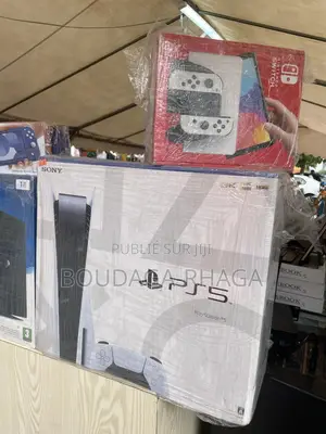 Photo - Sony Playstation Ps5 Edition Standard - Blanc/Noir