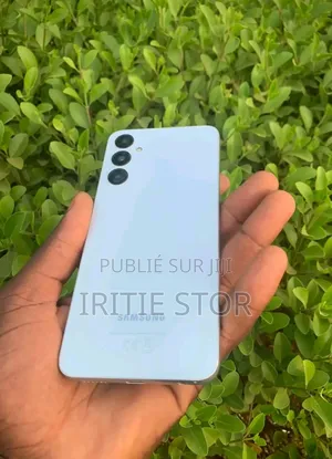 Photo - Samsung Galaxy A16 128 GB Blanc