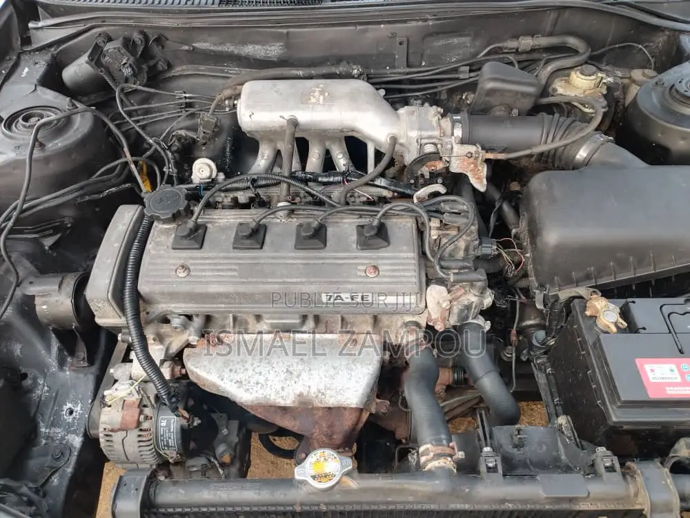 Toyota Corolla 2000 Blue