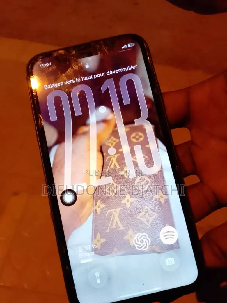 Apple iPhone 11 64 GB Gris