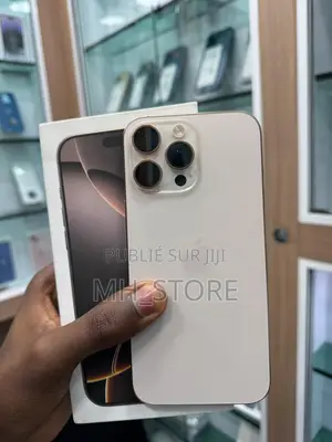 Photo - Apple iPhone 16 Pro Max 256 GB Or rose