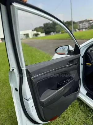 Hyundai Avante 2020 Blanc