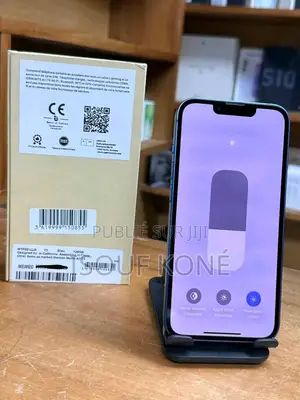 Photo - New Apple iPhone 13 256 GB Blue