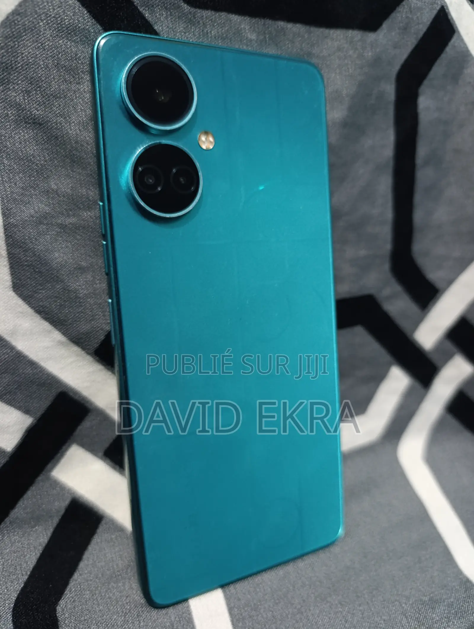 New Tecno Camon 19 128 GB Vert