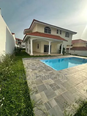 Furnished 5chbre Duplex dans Cité Camélia, Cocody à Vendre