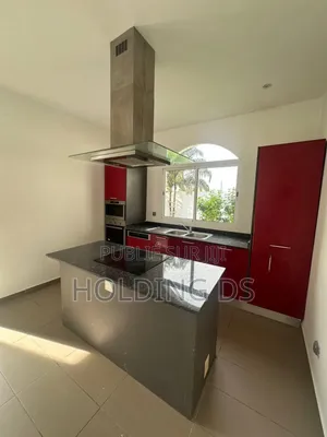 Furnished 5chbre Duplex dans Cité Camélia, Cocody à Vendre